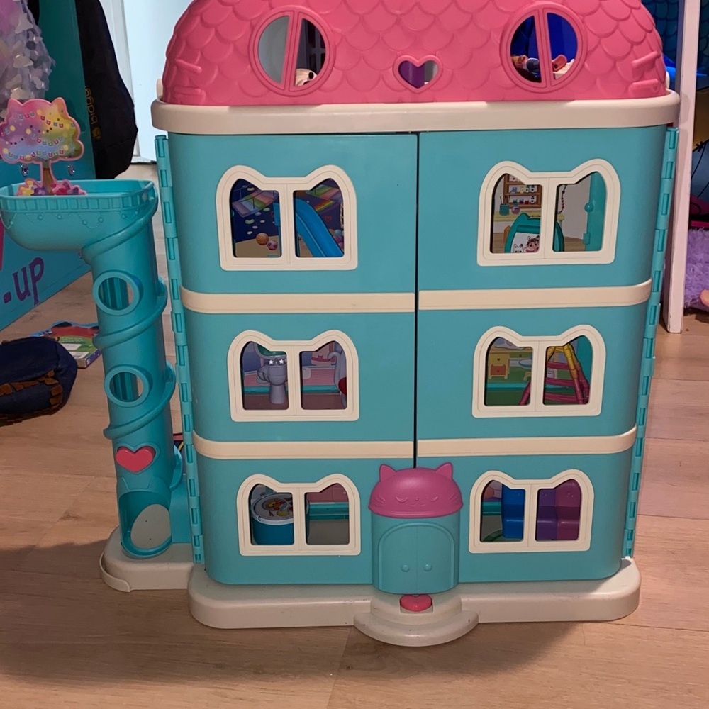 Gabbys Dollhouse playset